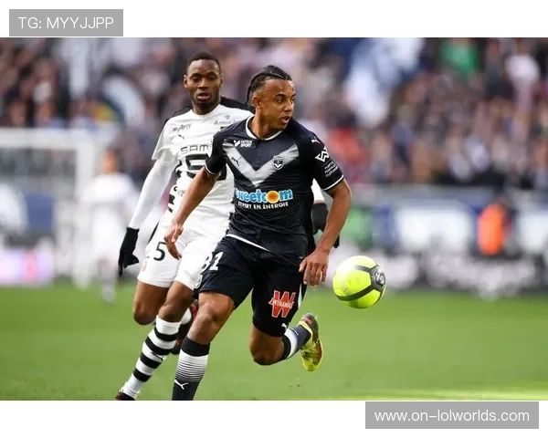 塞维利亚需在冬季转会窗出售价值约900万欧元球员以平衡账目